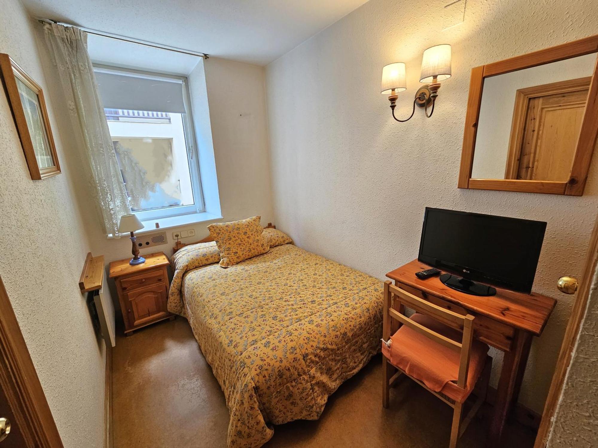 Hotel Anglada Vielha Exteriör bild