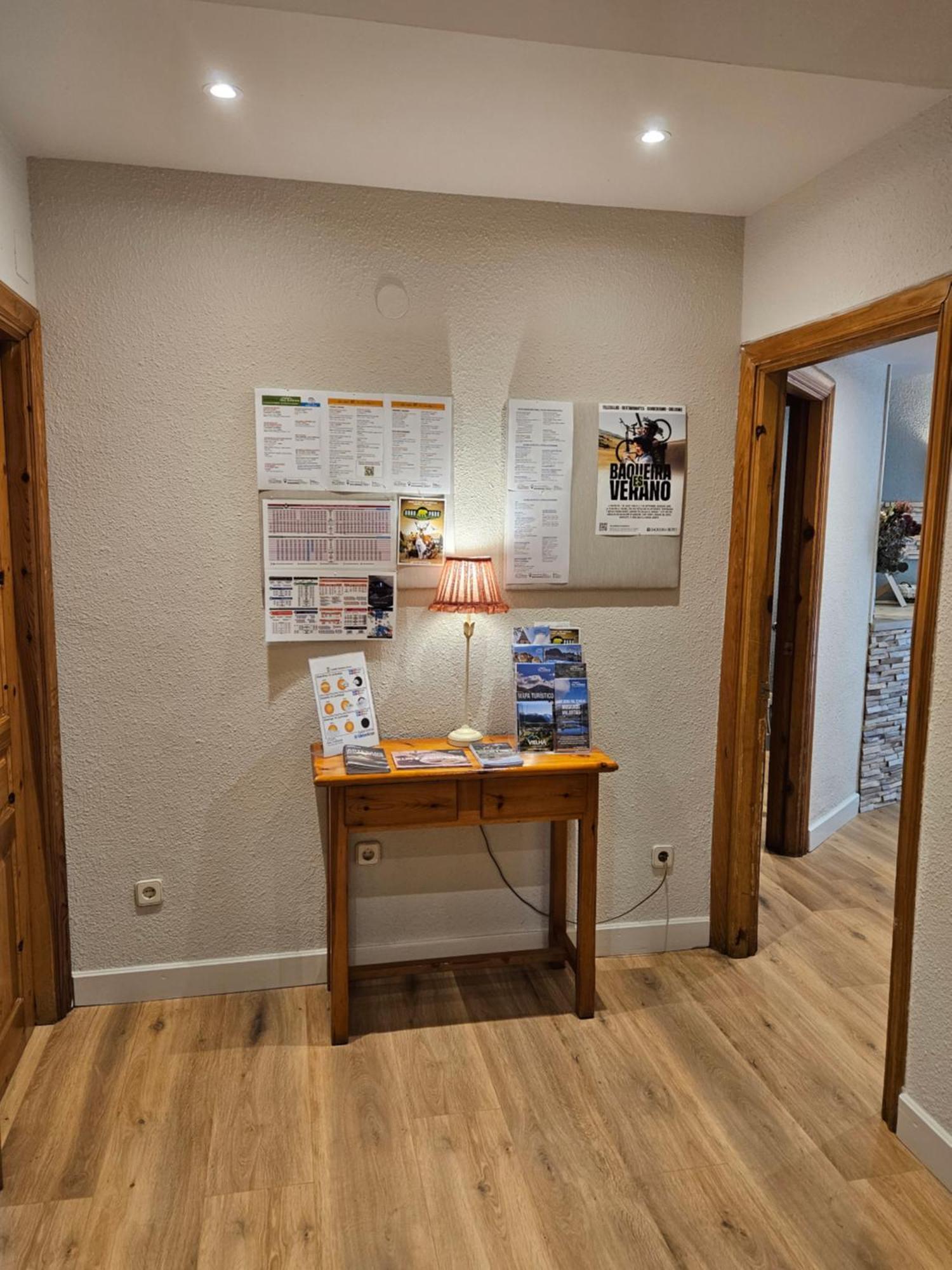 Hotel Anglada Vielha Exteriör bild